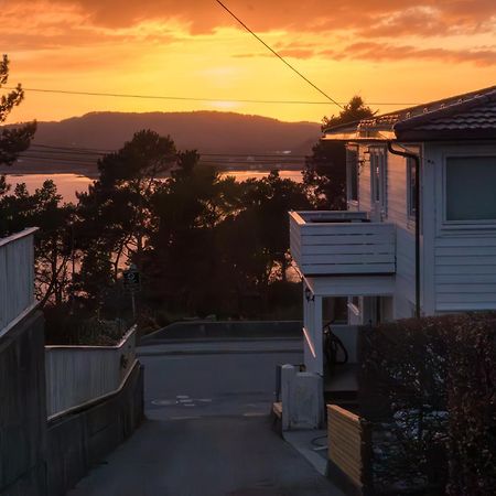 Golden Fjord-View Apartment Bergen Exterior photo